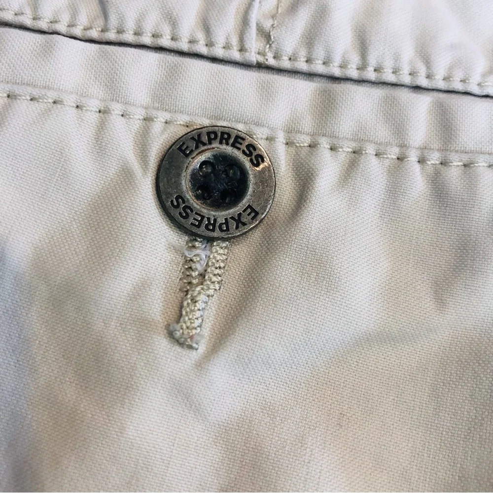 Express Mens Tan Flat Front Shorts